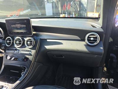 2018 Mercedes-Benz GLC 300 4MATIC - zdjęcie 19 z 22 - miniatura