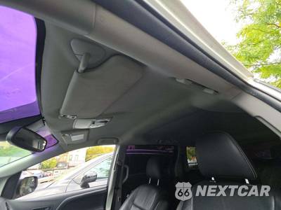 2018 Toyota Sienna SE 8-Passenger 119.3" WB - zdjęcie 11 z 24 - miniatura