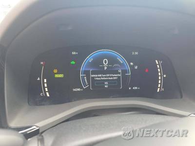 2025 Toyota Camry LE - zdjęcie 9 z 22 - miniatura