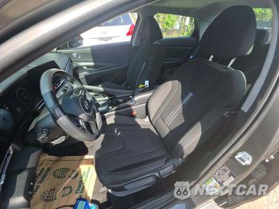 2025 Hyundai Elantra SEL Convenience - zdjęcie 6 z 22 - miniatura