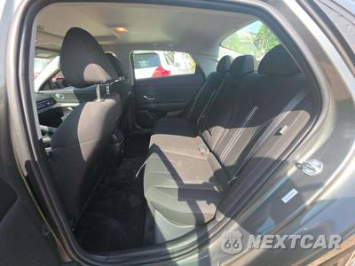 2025 Hyundai Elantra SEL Convenience - zdjęcie 13 z 22 - miniatura
