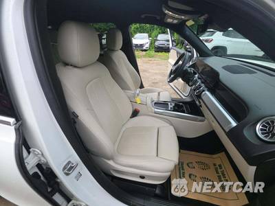 2025 Mercedes-Benz GLB 250 - zdjęcie 18 z 25 - miniatura