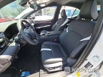 2026 Toyota Camry SE - zdjęcie 6 z 20 - miniatura