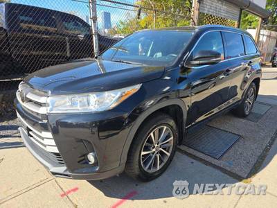 2018 Toyota Highlander XLE - zdjęcie 1 z 23 - miniatura