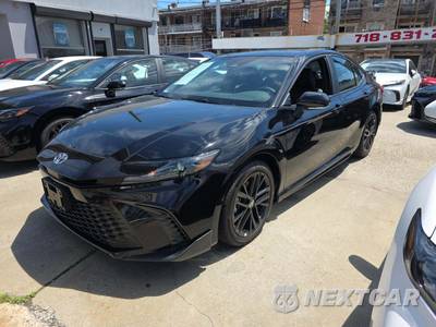 2026 Toyota Camry SE - zdjęcie 1 z 20 - miniatura