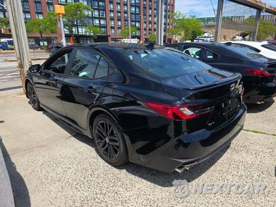 2026 Toyota Camry SE - zdjęcie 2 z 20 - miniatura