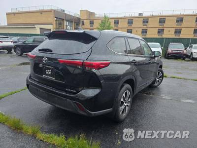 2023 Toyota Highlander XLE - zdjęcie 3 z 31 - miniatura