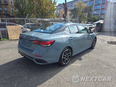 2025 Nissan Sentra SR - zdjęcie 3 z 23 - miniatura