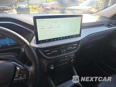 2025 Ford Escape Platinum - zdjęcie 10 z 21 - miniatura