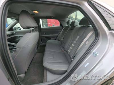 2025 Hyundai Elantra SEL Convenience - zdjęcie 13 z 22 - miniatura