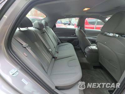 2025 Hyundai Elantra SEL Convenience - zdjęcie 16 z 22 - miniatura