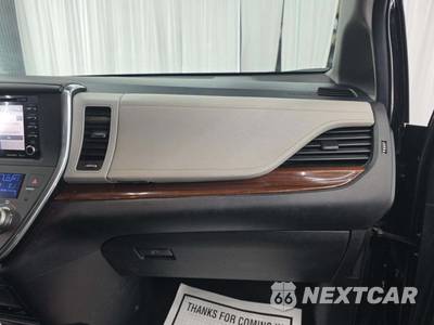 2018 Toyota Sienna Limited Premium 7-Passenger 119.3" WB - zdjęcie 20 z 27 - miniatura