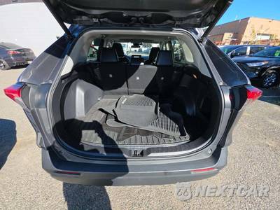 2021 Toyota RAV4 XLE Premium - zdjęcie 14 z 24 - miniatura