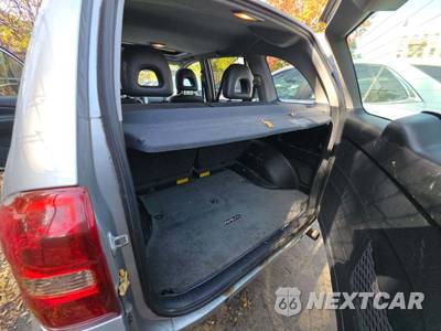 2005 Toyota RAV4 - zdjęcie 14 z 28 - miniatura