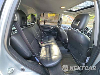 2005 Toyota RAV4 - zdjęcie 16 z 28 - miniatura