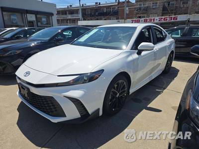 2026 Toyota Camry SE - zdjęcie 1 z 20 - miniatura