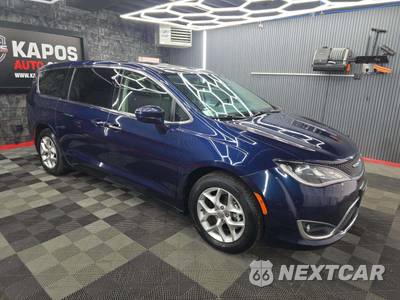2018 Chrysler Pacifica Touring Plus 121.6" WB - zdjęcie 4 z 25 - miniatura