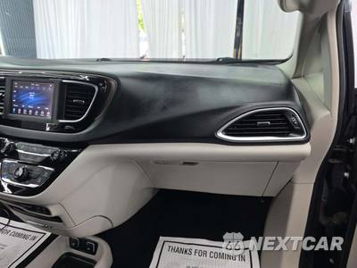 2018 Chrysler Pacifica Touring Plus 121.6" WB - zdjęcie 20 z 25 - miniatura