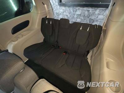 2018 Chrysler Pacifica Touring Plus 121.6" WB - zdjęcie 14 z 25 - miniatura