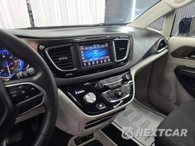 2018 Chrysler Pacifica Touring Plus 121.6" WB - zdjęcie 10 z 25 - miniatura