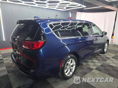 2018 Chrysler Pacifica Touring Plus 121.6" WB - zdjęcie 3 z 25 - miniatura