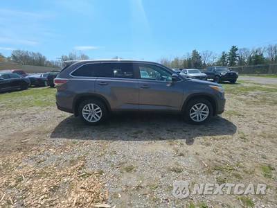 2016 Toyota Highlander LE - zdjęcie 5 z 28 - miniatura