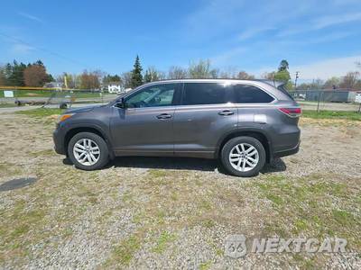 2016 Toyota Highlander LE - zdjęcie 3 z 28 - miniatura