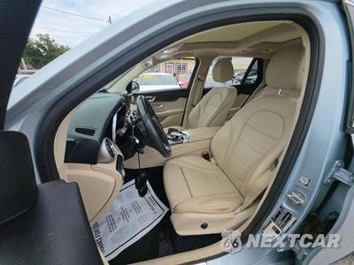 2017 Mercedes-Benz GLC 300 4MATIC - zdjęcie 6 z 25 - miniatura
