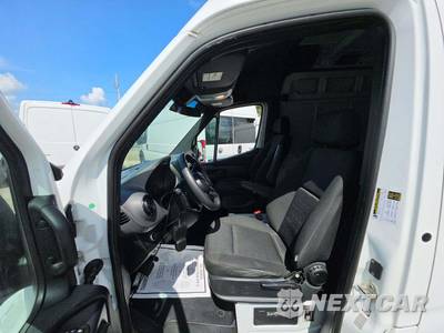 2022 Mercedes-Benz Sprinter 2500 Cargo Van High Roof 170.0" WB - zdjęcie 6 z 22 - miniatura