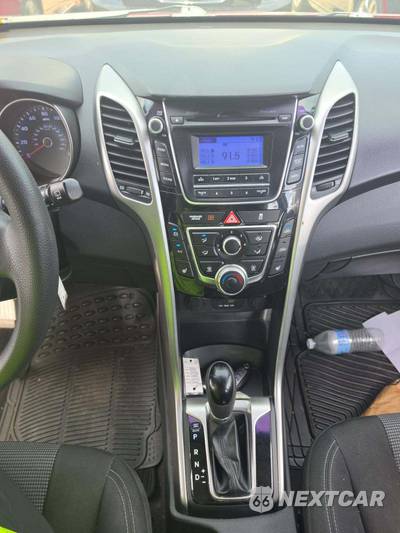 2015 Hyundai Elantra GT Hatchback - zdjęcie 10 z 32 - miniatura