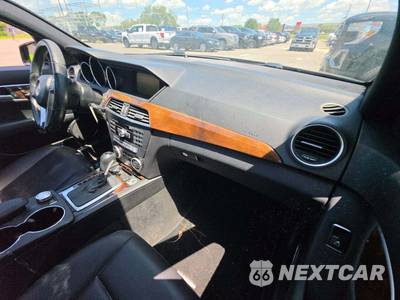 2014 Mercedes-Benz C 250 Sedan - zdjęcie 19 z 30 - miniatura