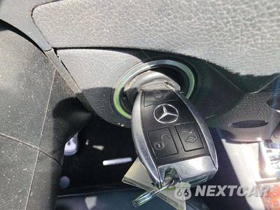 2014 Mercedes-Benz C 250 Sedan - zdjęcie 8 z 30 - miniatura
