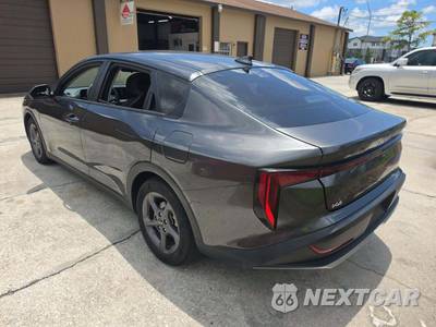 2025 Kia K4 LXS - zdjęcie 2 z 24 - miniatura