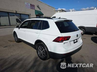 2018 Volkswagen Tiguan SE - zdjęcie 2 z 21 - miniatura