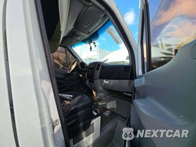 2013 Mercedes-Benz Sprinter 2500 Passenger Van Standard Roof 144.0" WB - zdjęcie 16 z 20 - miniatura