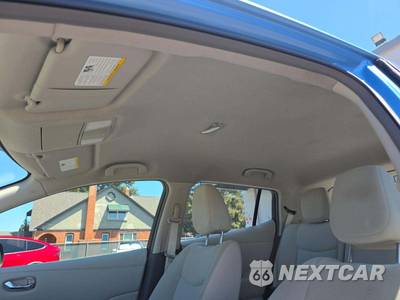 2011 Nissan LEAF SL-e - zdjęcie 11 z 29 - miniatura