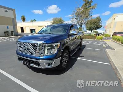 2017 Nissan TITAN SL Crew Cab Short Bed