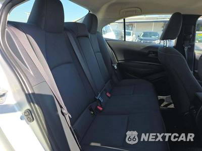 2025 Toyota Corolla Hybrid LE Sedan - zdjęcie 13 z 21 - miniatura