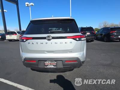 2022 Nissan Pathfinder SV - zdjęcie 4 z 27 - miniatura