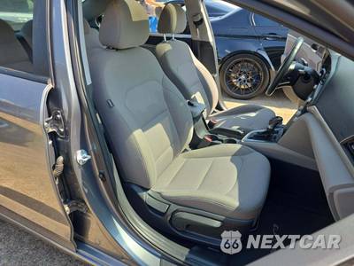 2019 Hyundai Elantra Value Edition Sedan - zdjęcie 18 z 24 - miniatura