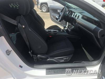 2020 Ford Mustang EcoBoost Coupe - zdjęcie 18 z 24 - miniatura