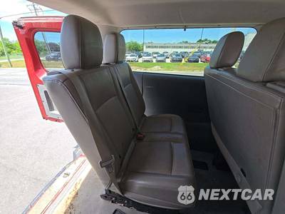 2016 Nissan NV3500 HD Passenger SL 146.1" WB - zdjęcie 14 z 22 - miniatura