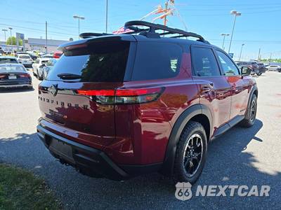 2024 Nissan Pathfinder Rock Creek - zdjęcie 3 z 21 - miniatura