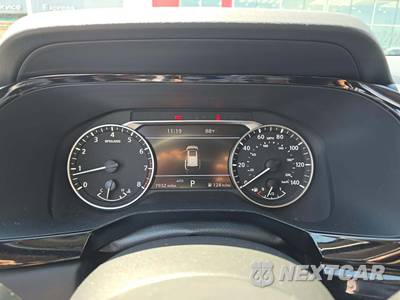 2025 Nissan Pathfinder SL - zdjęcie 9 z 21 - miniatura