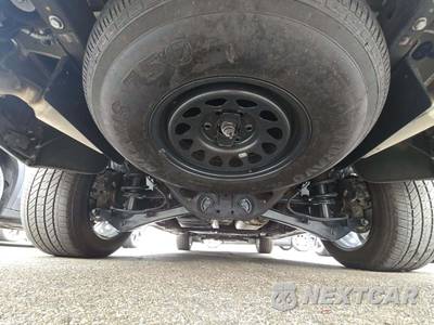 2025 Chevrolet Tahoe High Country 3LZ - zdjęcie 16 z 24 - miniatura