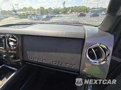 2011 Ford Super Duty F-350 Lariat Crew Cab Medium Bed - zdjęcie 16 z 32 - miniatura