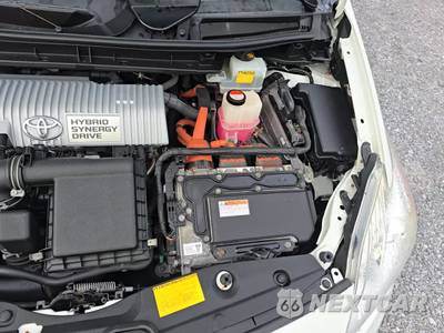 2015 Toyota Prius Two - zdjęcie 20 z 21 - miniatura