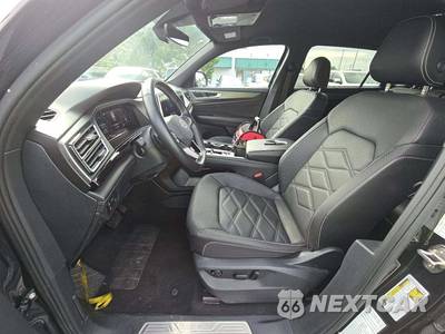 2025 Volkswagen Atlas Cross Sport 2.0T SE w/Technology - zdjęcie 3 z 25 - miniatura