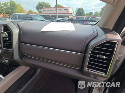 2021 Ford Expedition XLT - zdjęcie 17 z 20 - miniatura