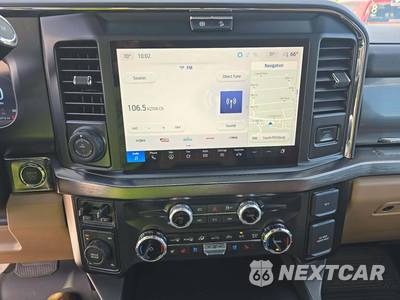 2025 Ford Super Duty F-250 Lariat Crew Cab Medium Bed - zdjęcie 7 z 18 - miniatura